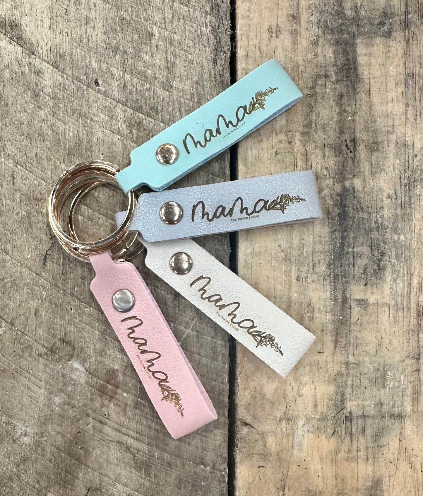 Mama, Engraved Keychain