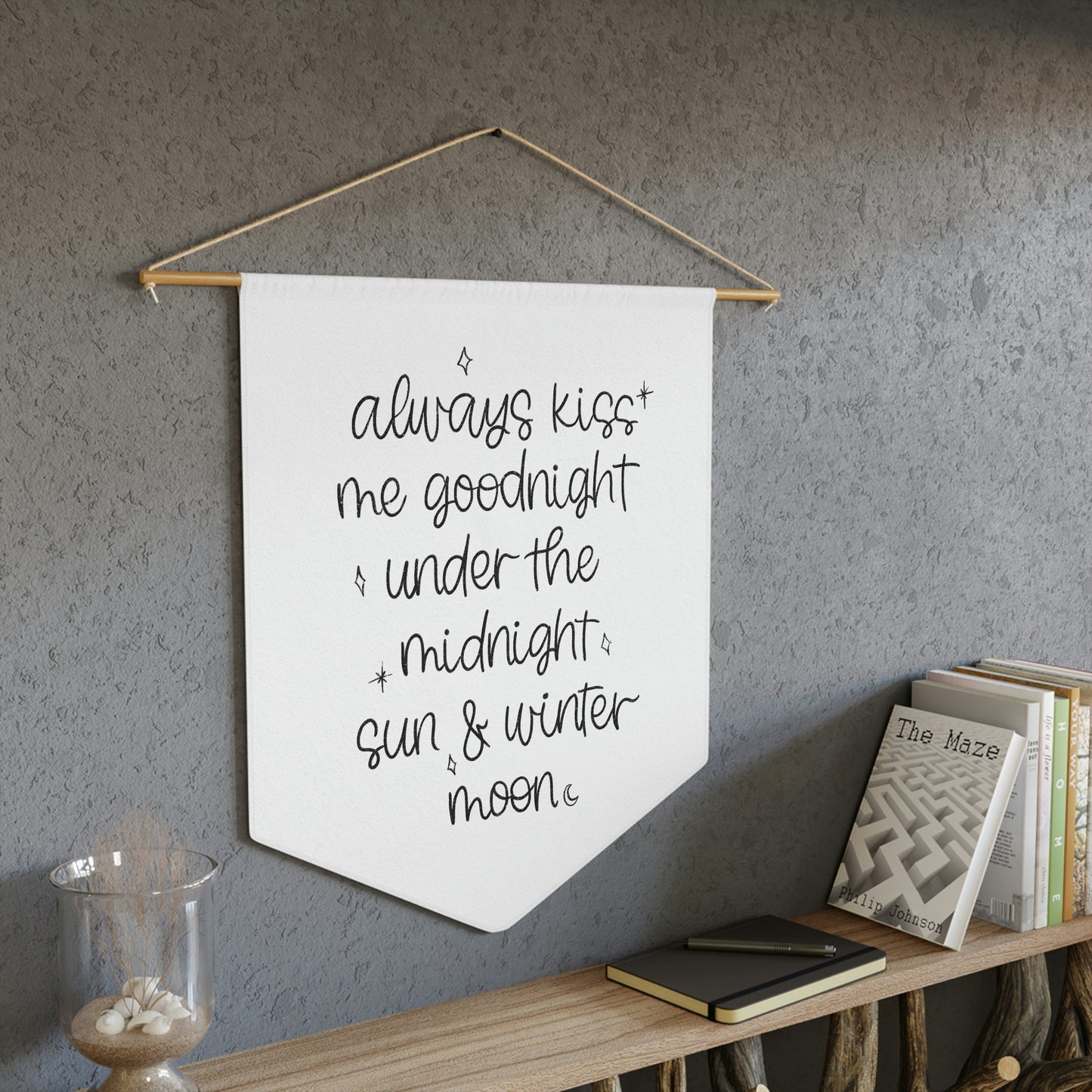 Kiss me goodnight wall hanger